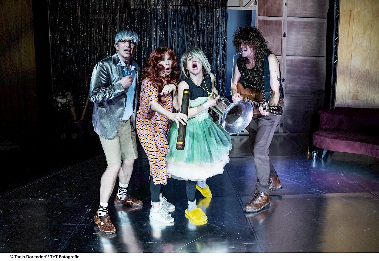 Scho no speziell,Katharina von Bock, Axel Julius Fündeling, Mia Lüscher, Alexandre Pelichet