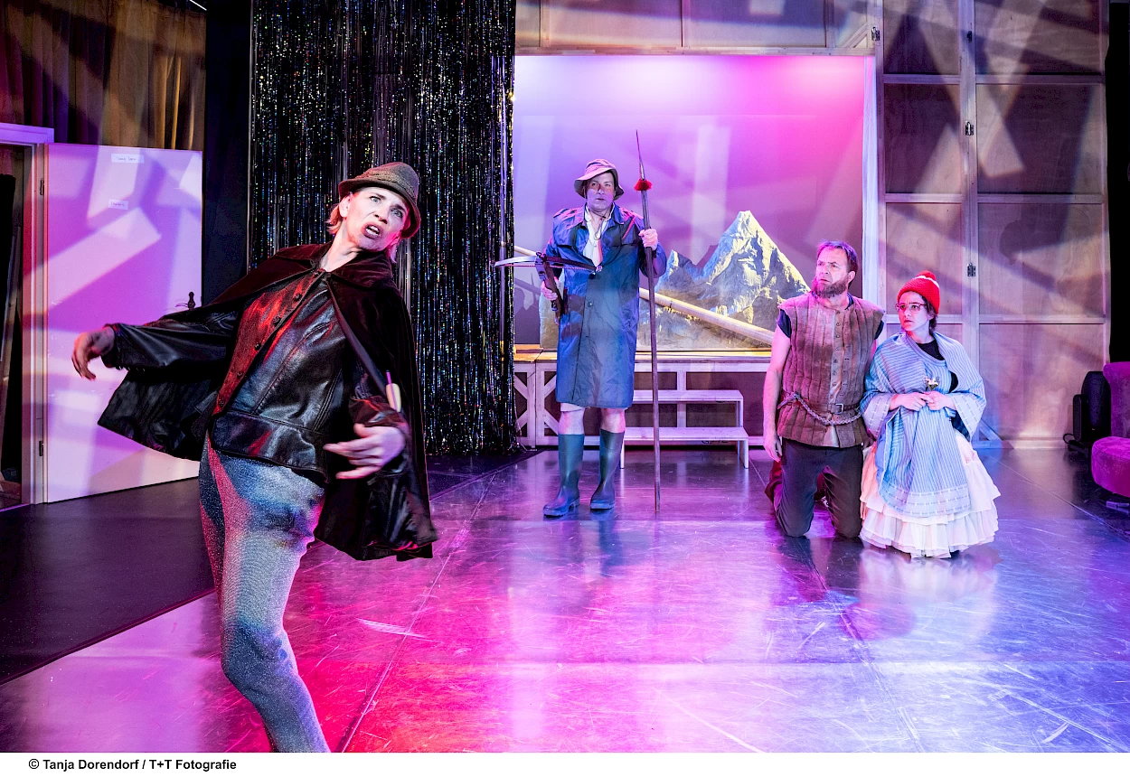 Scho no speziell, Theater Kanton Zürich, Katharina von Bock, Axel Julius Fündeling, Mia Lüscher, Alexandre Pelichet  | Foto: T + T Fotografie, Tanja Dorendorf